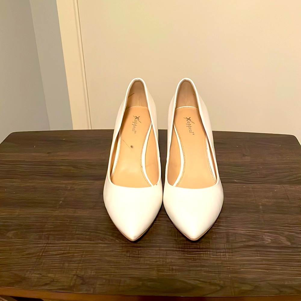 White High Heel Pumps Size 11